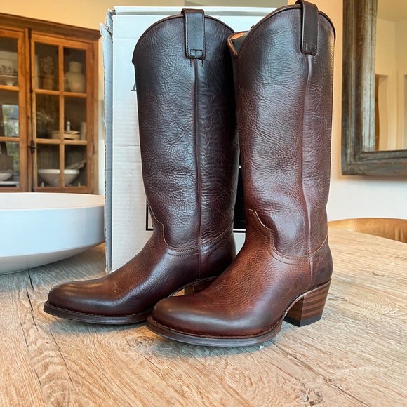 Frye Deborah Lug Tall Boot - Picture 5 of 8